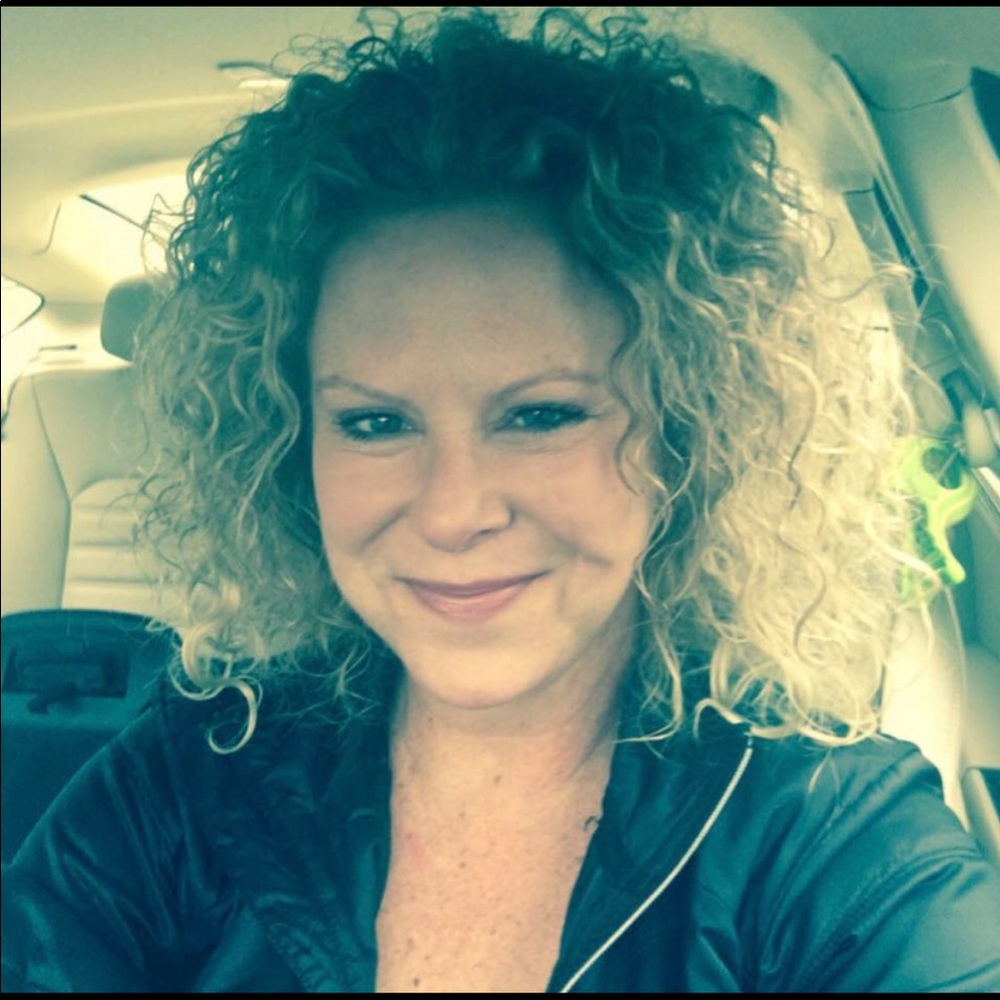 Meet your Posher, Nicole